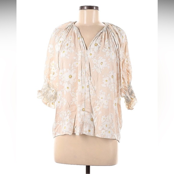 Carly Jean Los Angeles Blush Pink Floral Top - Picture 6 of 6